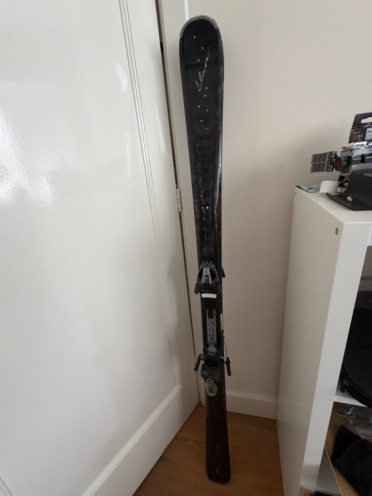Elan Black Magic Dames Ski’s 157cm – met Elan EL 9.0 Binding, 140 tot 160 cm, Gebruikt, Carve, Skiën