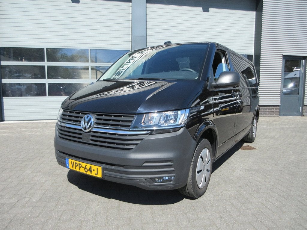 Volkswagen Transporter 2.0 TDI L2H1 airco navigatie trekhaak, Voorwielaandrijving, Gebruikt, Euro 6, 4 cilinders