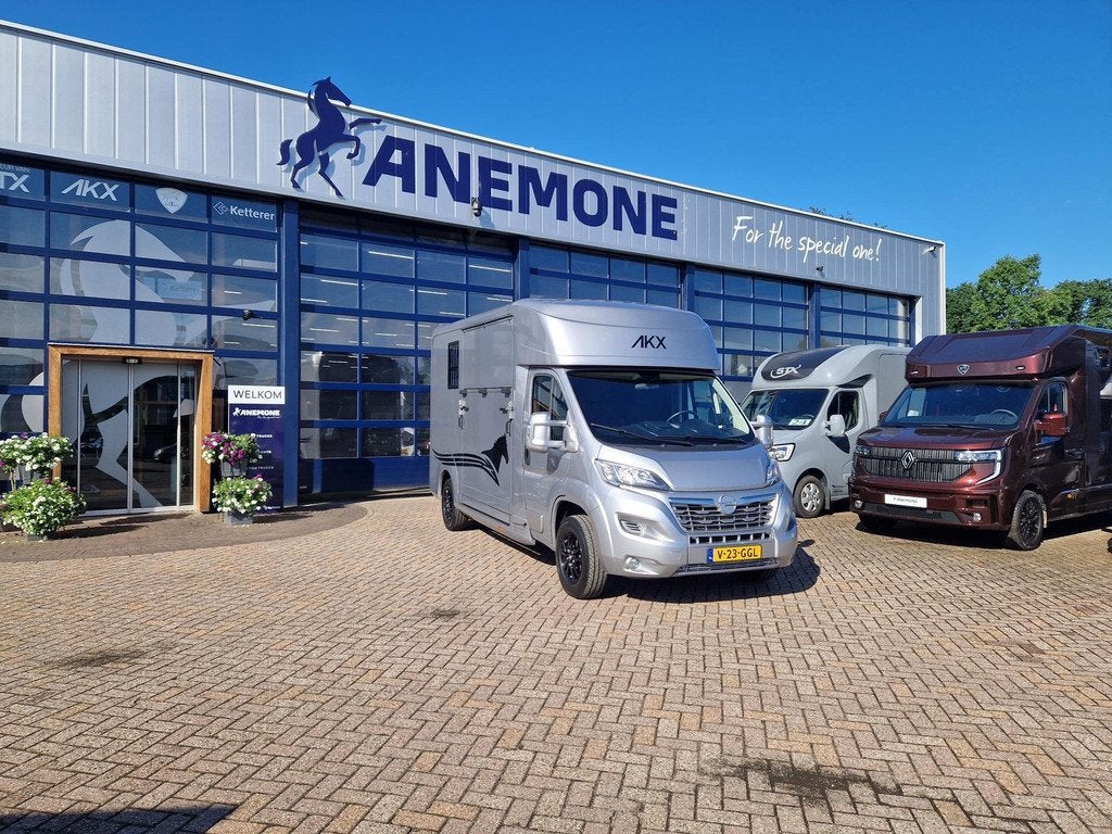 Opel Movano AKX S3 paardenwagen hengsten uitvoering jong geb, Dieren en Toebehoren, Gebruikt, Overige typen