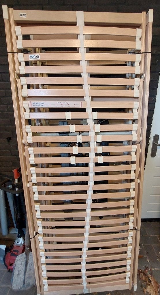 Electrische lattenbodems 2 stuks 80x200, Huis en Inrichting, Slaapkamer | Matrassen en Bedbodems, Ophalen, Gebruikt, Eenpersoons