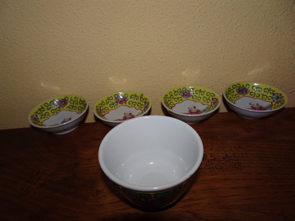 5 Chinese schaaltjes, Ophalen of Verzenden, Overige stijlen, Porselein, Schaal of Schalen