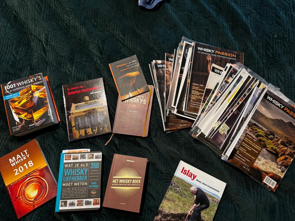 Diverse Whisky boeken en een stapel Whisky passion, Boeken, Ophalen of Verzenden, Zo goed als nieuw, Overige onderwerpen