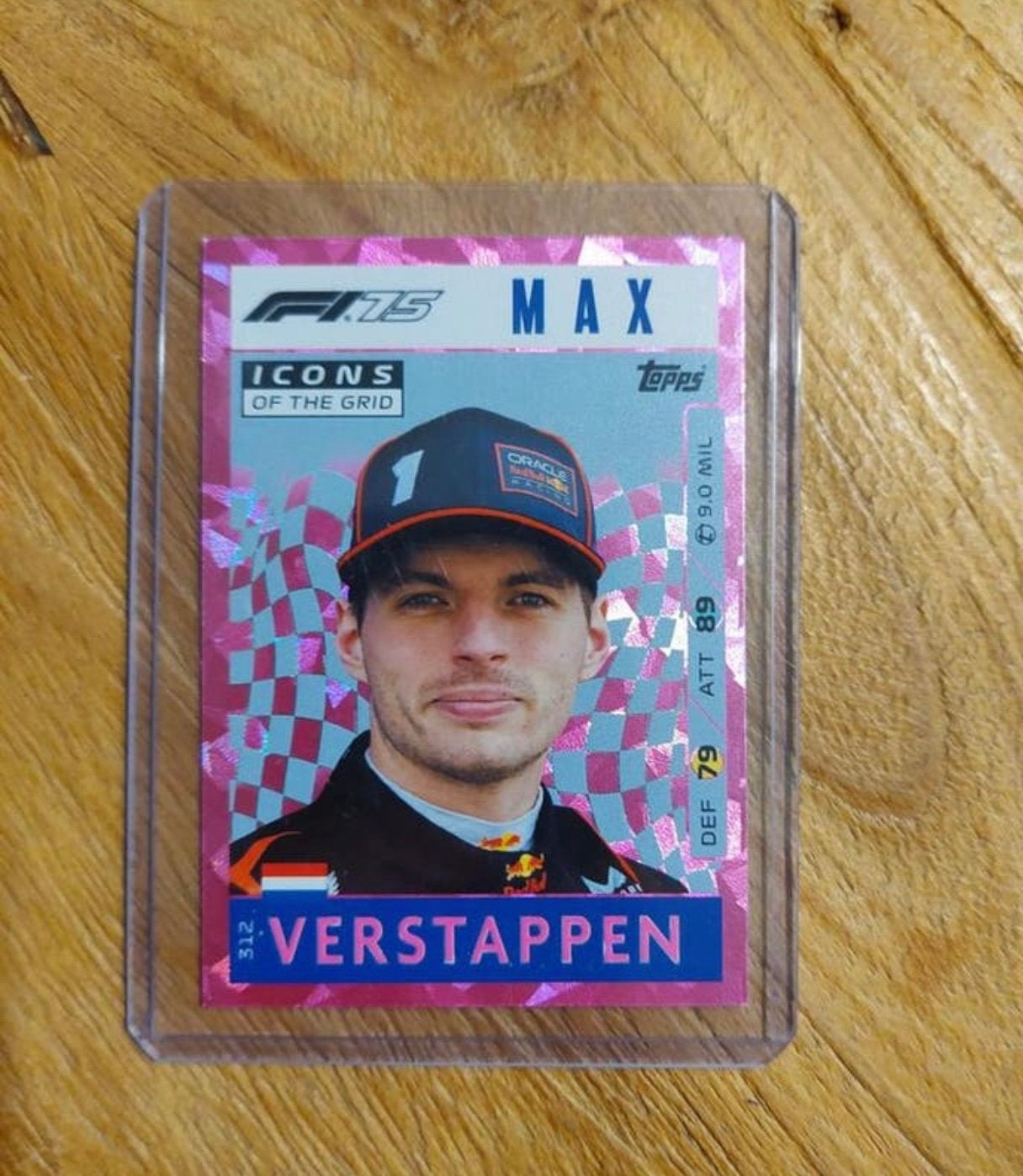 Max Verstappen Refractor Roze Red Bull Fornule 1 Topps, Ophalen of Verzenden, Zo goed als nieuw, Plaatje