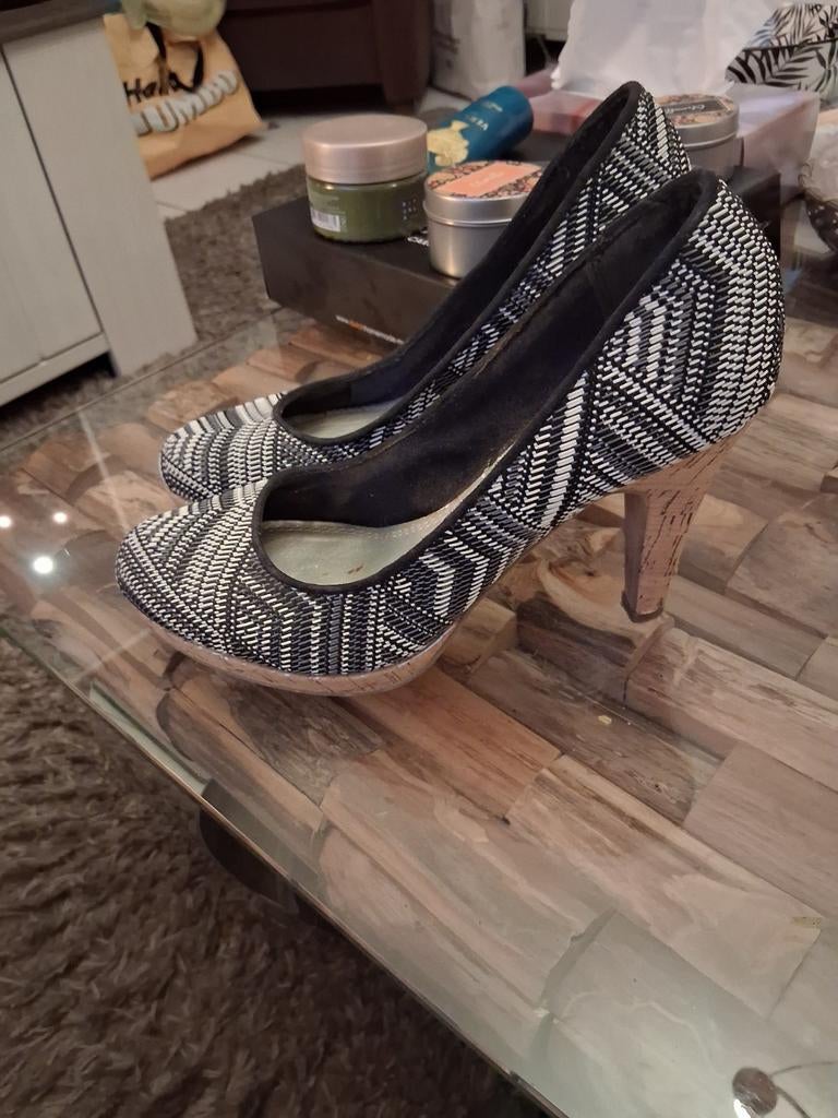 Marco Tozzi pumps maat 39, Pumps, Zwart, Marco Tozzi, Ophalen of Verzenden