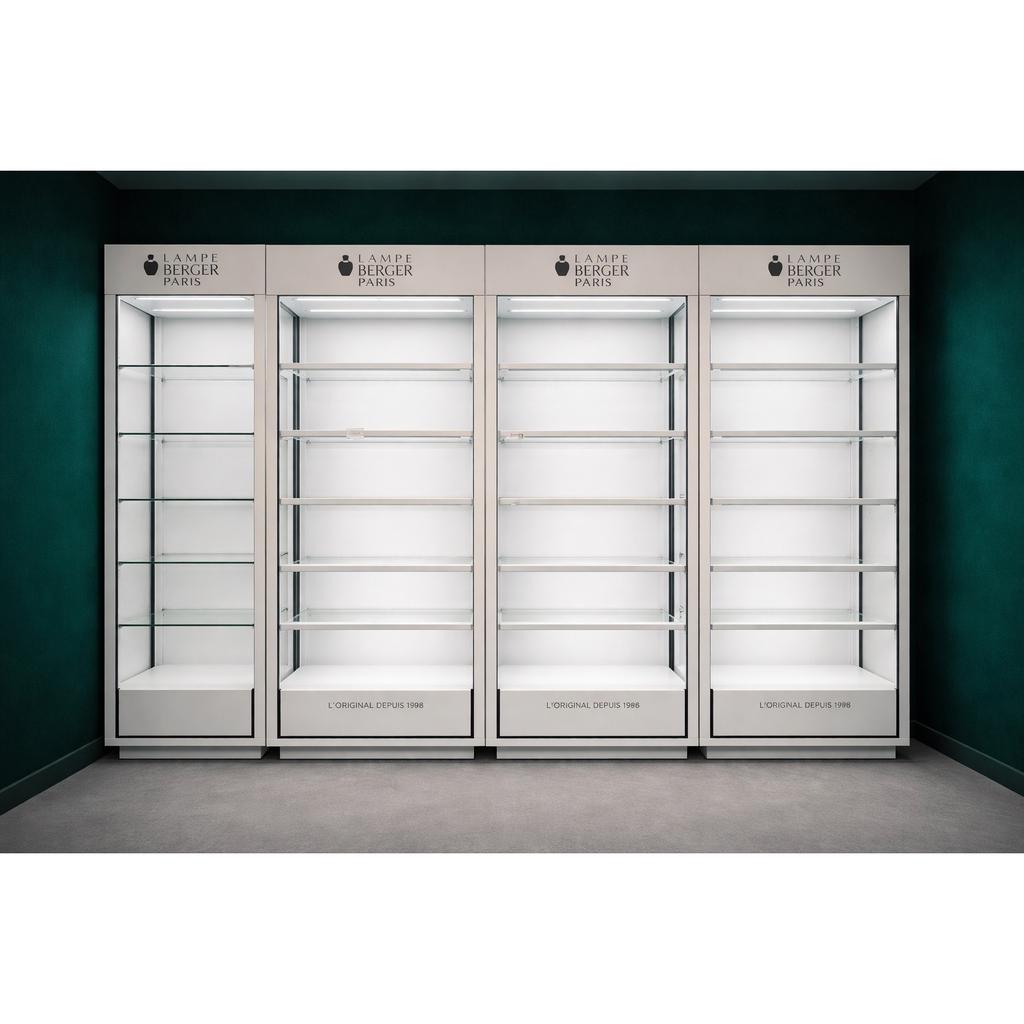 4x Vitrinekast/Presentatiemeubel met LED - 3x breed, 1x smal, Ophalen, Met plank(en), 200 cm of meer, 200 cm of meer