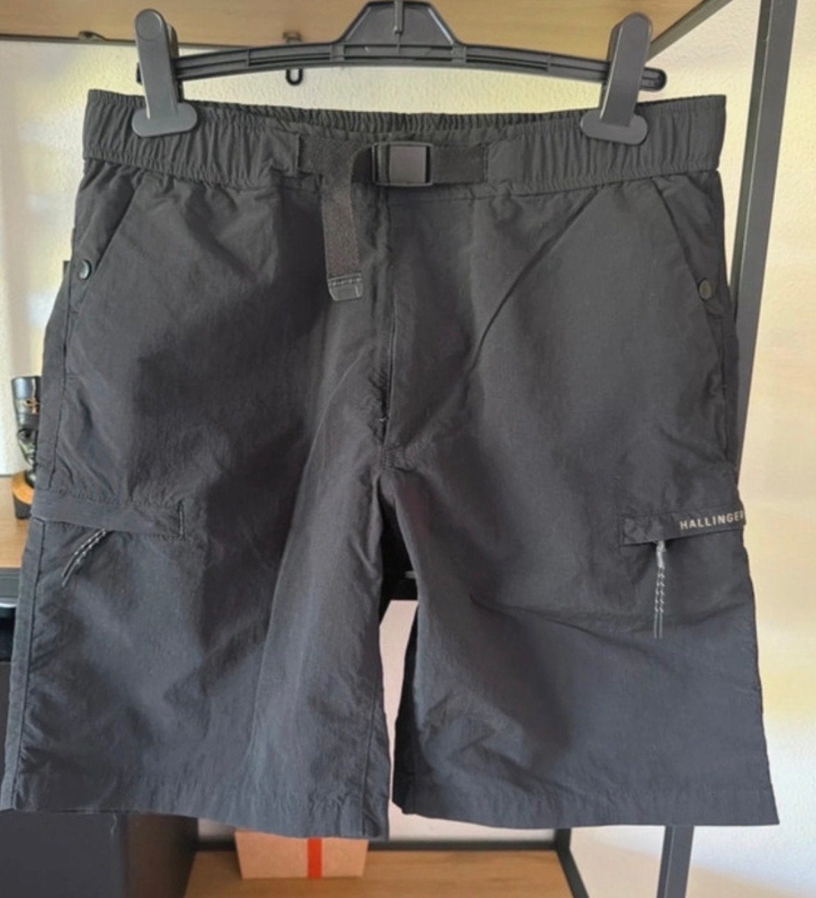 Hallinger shorts maat S, Ophalen of Verzenden, Zo goed als nieuw, Maat 46 (S) of kleiner, Zwart