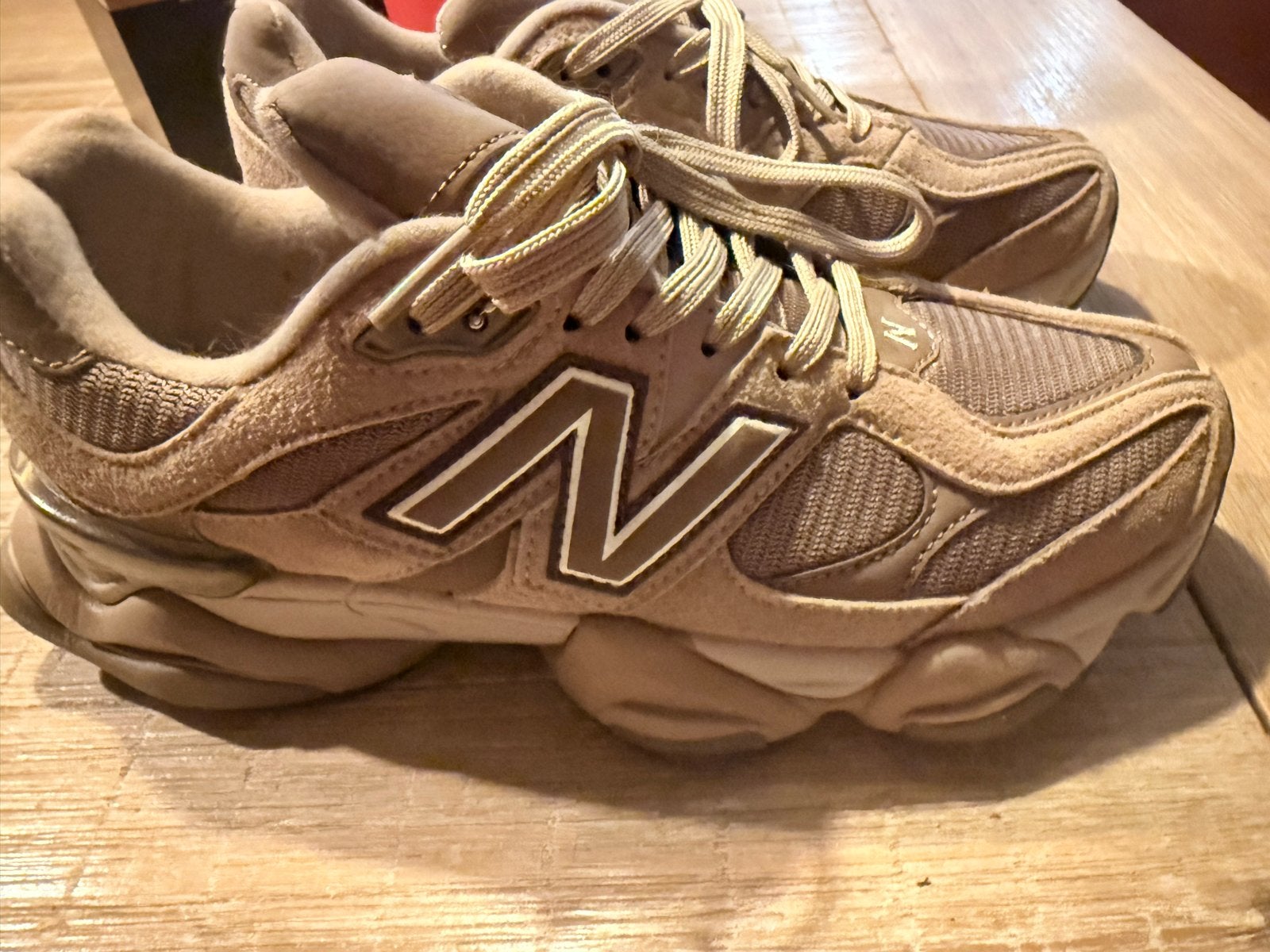 New Balance 9060 Sneakers Beige - Maat 40, Ophalen of Verzenden, Zo goed als nieuw, Beige, Sneakers of Gympen
