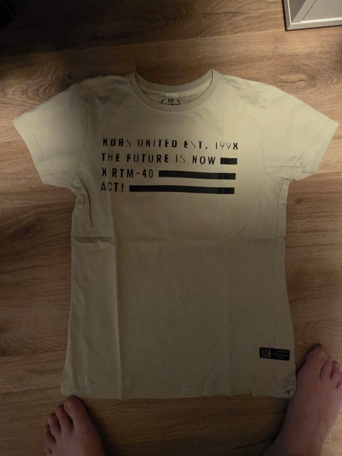 KD United T-shirt maat 134/140 - Zo goed als nieuw, KD United, Ophalen of Verzenden, Zo goed als nieuw, Shirt of Longsleeve