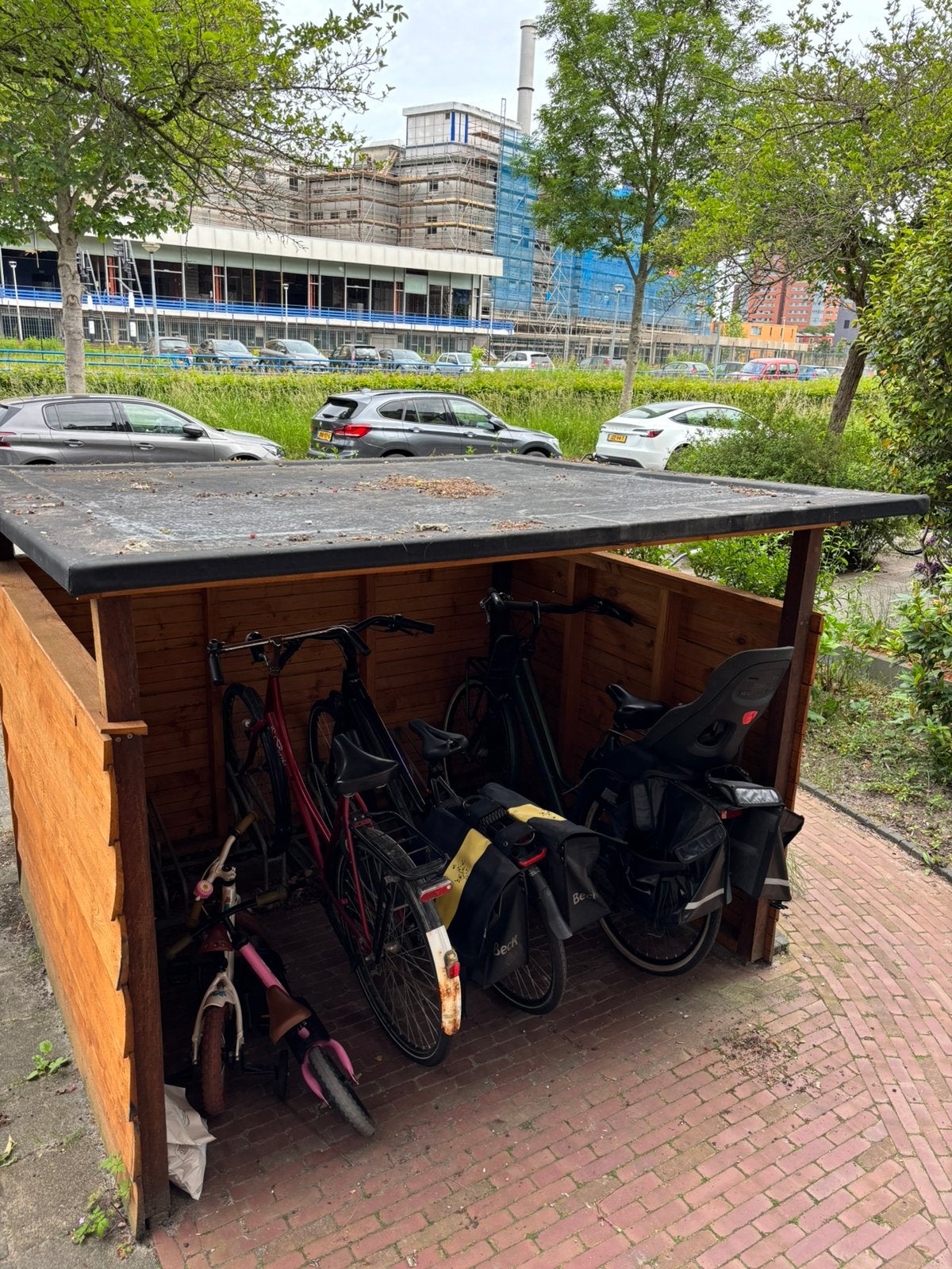 Fietsenberging / fietsenschuur, Ophalen, Hout, Fietsenberging