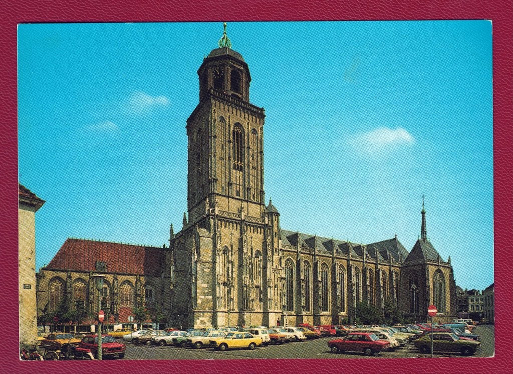 Deventer - Grote of Lebuinuskerk  (veel auto's) - Ong, Ophalen of Verzenden, 1980 tot heden, Ongelopen, Overijssel