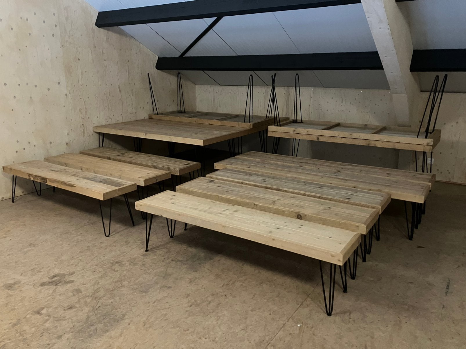 Tafels met banken 14 stuks zo goed als nieuw., Overige houtsoorten, 200 cm of meer, Zo goed als nieuw, Vijf personen of meer