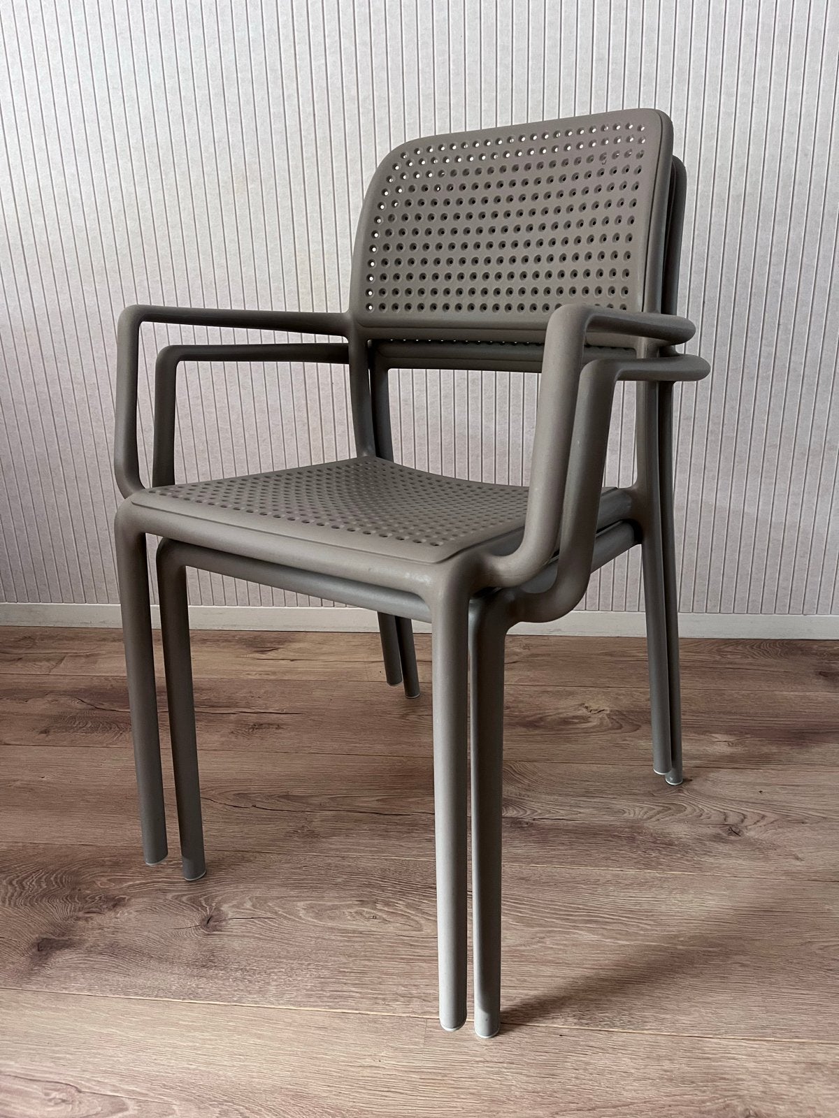 6x tuinstoelen Nardi Bora model met armleuning, Ophalen, Kunststof, Twee, Zo goed als nieuw