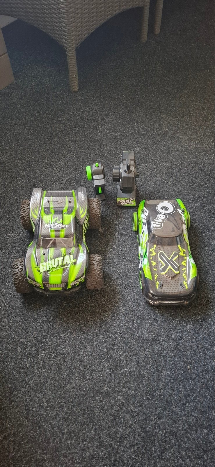 2x bestuurbare auto, Ophalen, Gebruikt