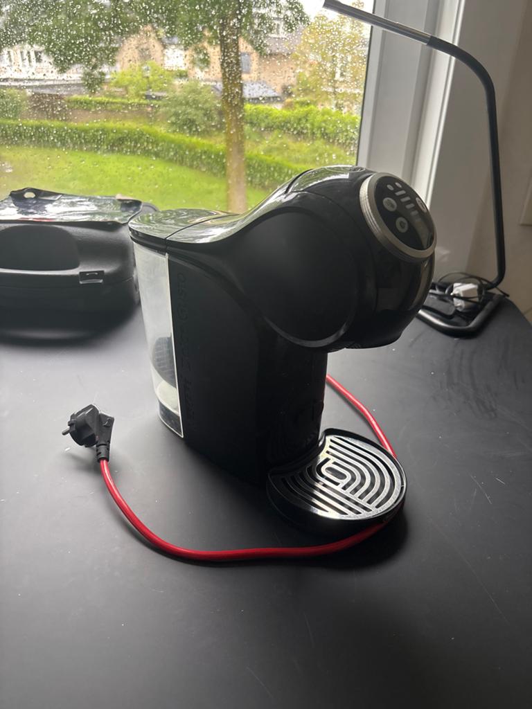 Nescafé Dolce Gusto Genio S Basic Koffiecupmachine, Koffiemachine, Ophalen of Verzenden, Zo goed als nieuw, 1 kopje