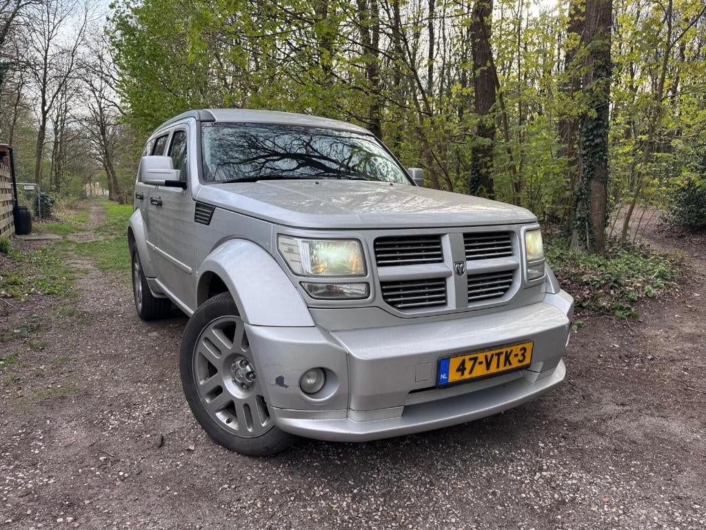 Dodge Nitro 2.8 CRD R/T Grijs kenteken/Automaat 1e EIG/Marge, Auto's, Zwart, 4 cilinders, 1915 kg, Diesel