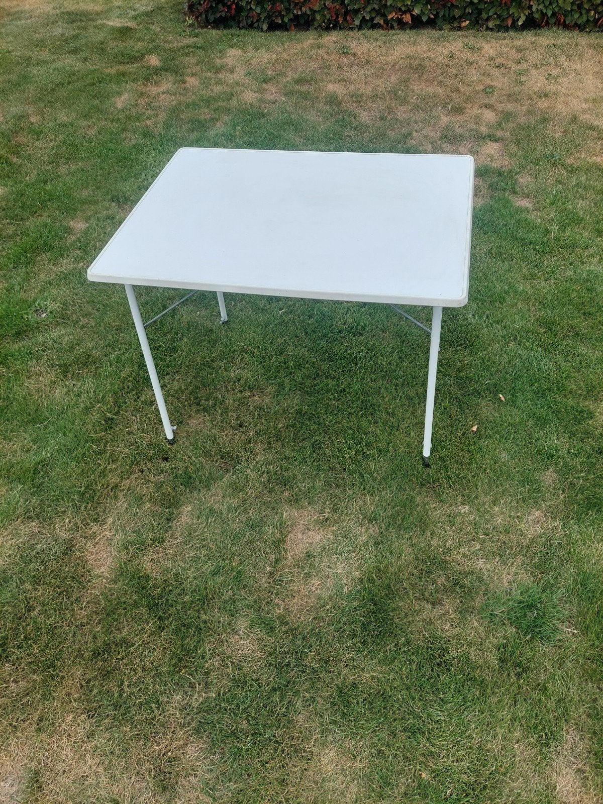 Witte campingtafel - 80x60 cm, Ophalen, Gebruikt, Campingtafel