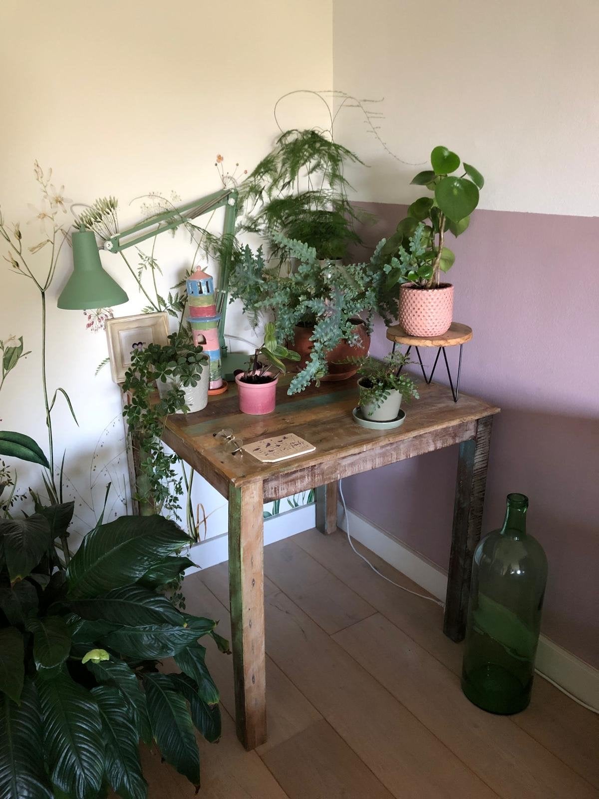 Unieke houten tafel met kleurrijke accenten, Huis en Inrichting, Ophalen, Gebruikt, Vierkant, Tot twee personen