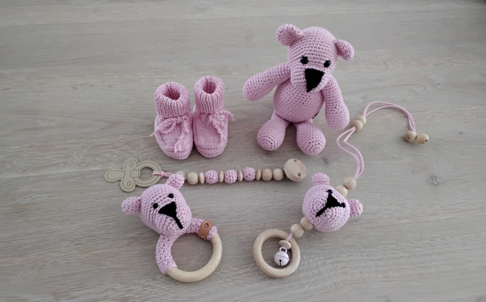 Handgemaakt baby giftset. o.a. beertje., Beer, Nieuw, Ophalen of Verzenden, Roze