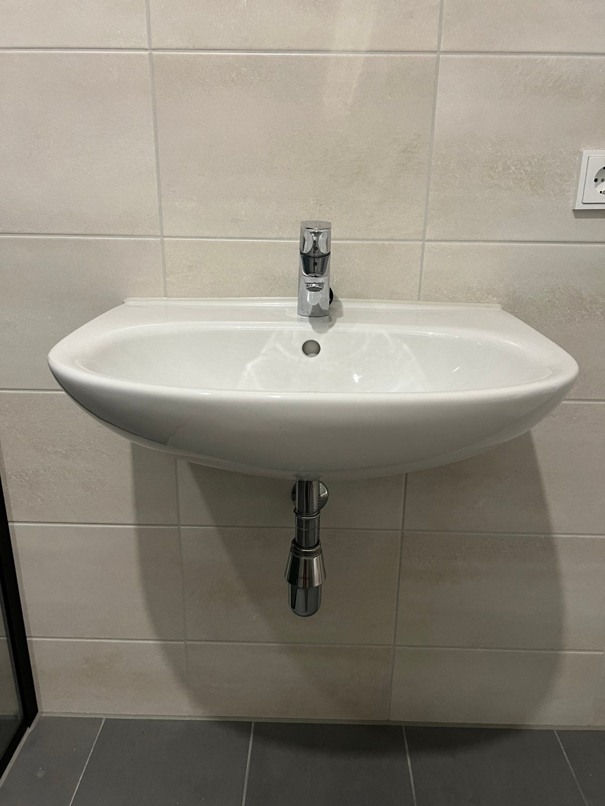 Villeroy & Boch wastafel, Huis en Inrichting, Badkamer | Badkamermeubels, Ophalen, 50 tot 100 cm, Zo goed als nieuw, Minder dan 100 cm