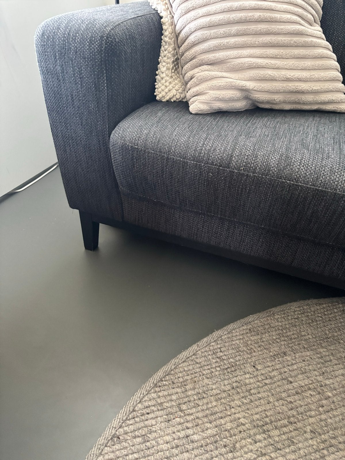 Mooie en perfect onderhouden tweezits bank van Van Donzel, Ophalen, 150 tot 200 cm, Tweepersoons, 75 tot 100 cm