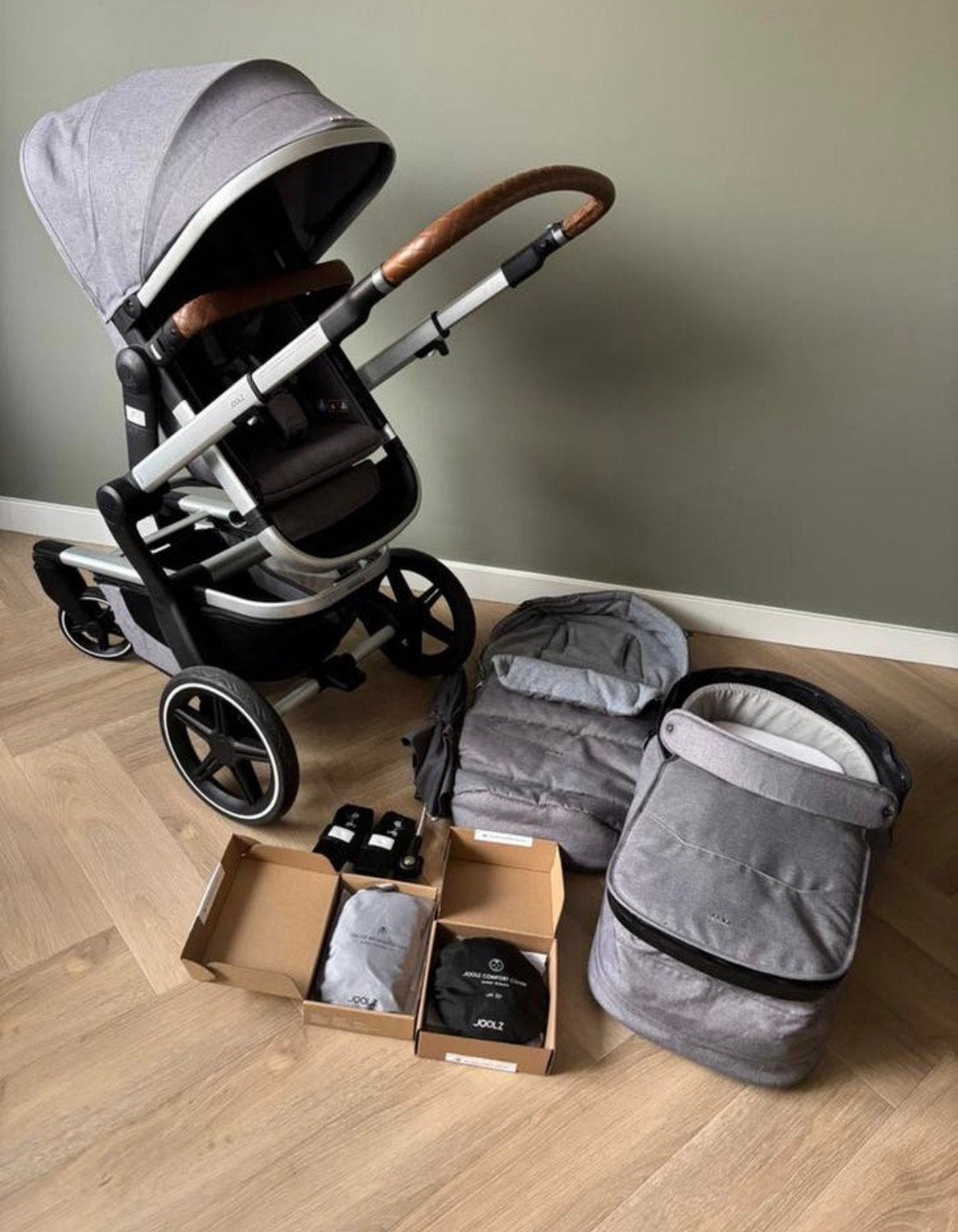 Joolz Day+ | Radiant Grey | rook- & diervrij huis., Gebruikt, Combiwagen, Verstelbare duwstang, Ophalen