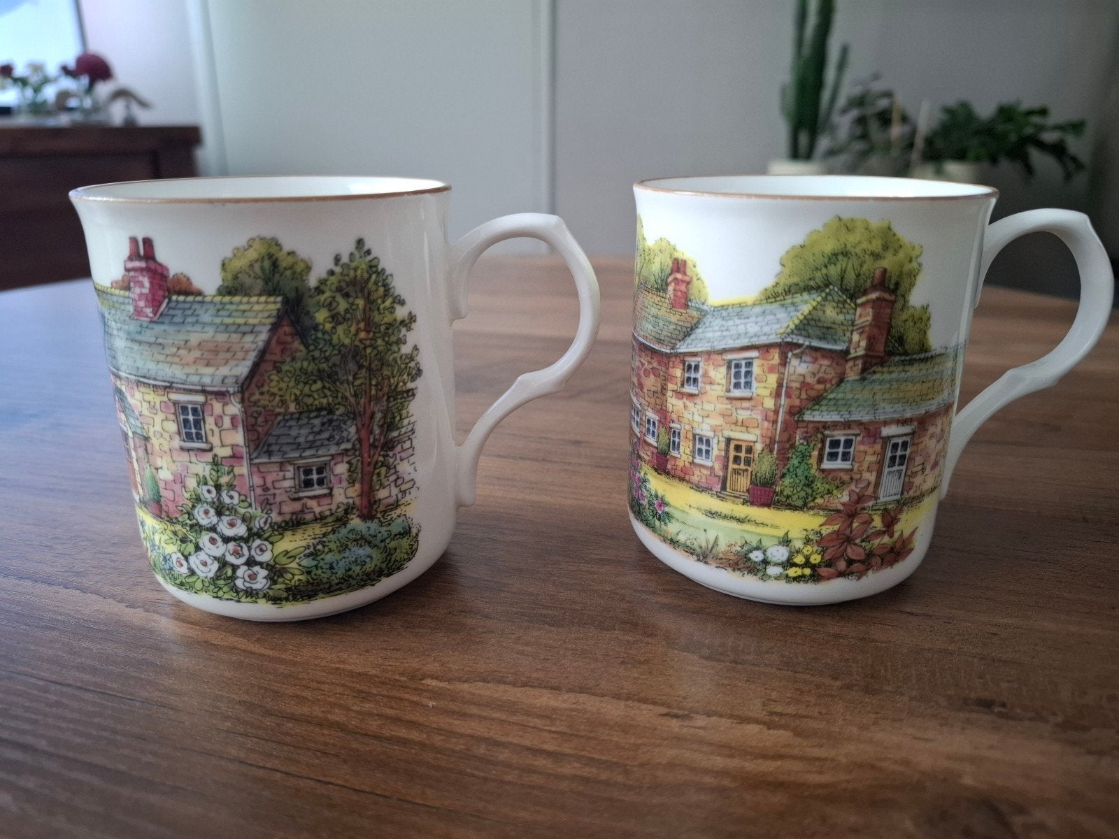 Set van 2 Crown Trent Staffordshire Engeland mokken, Ophalen of Verzenden