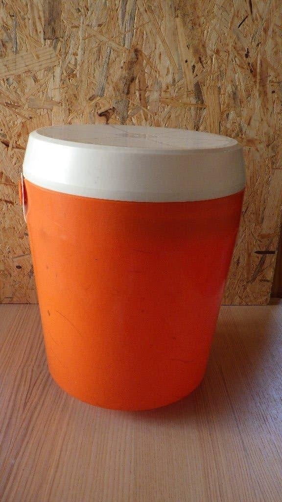 mooie naaidoos in oranje kleur, Verzamelen, Retro, Ophalen of Verzenden, Overige typen