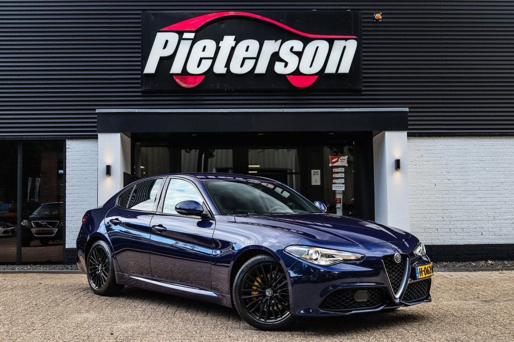 Alfa Romeo Giulia 2.0T Super 1e EIGENAAR VELOCE BTW MEMORY, Auto's, Alfa Romeo, Automaat, 745 kg, Achterwielaandrijving, Euro 6