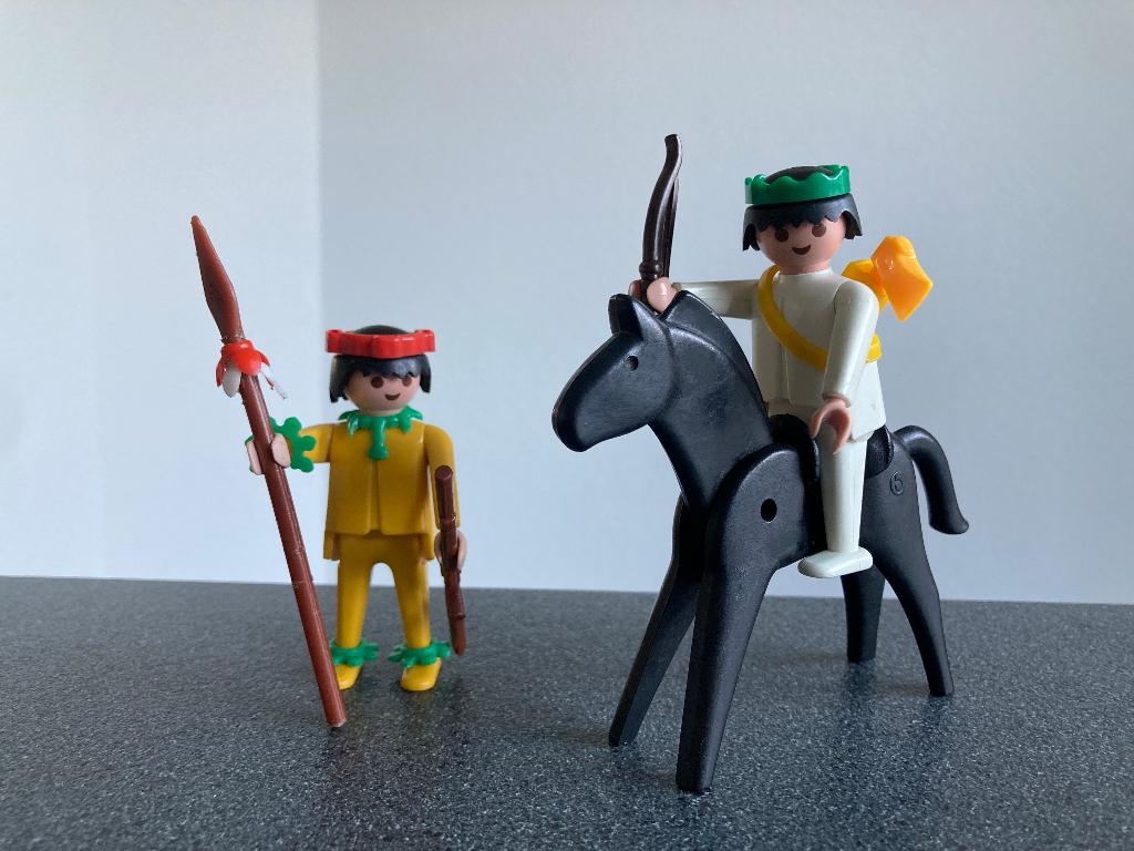 Playmobil 2 indianen met paard, speer, boog, tomahawk, Ophalen of Verzenden, Zo goed als nieuw