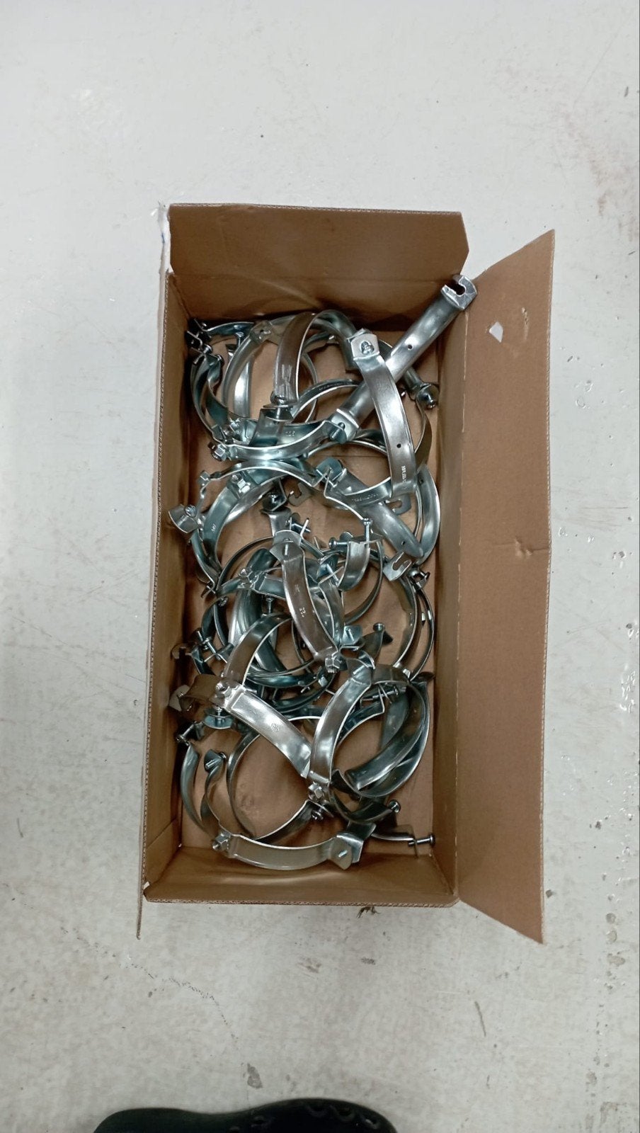 Verzinkte pijpbeugels 125mm 22 stuks, Minder dan 4 cm, Overige materialen, Nieuw, Ophalen of Verzenden