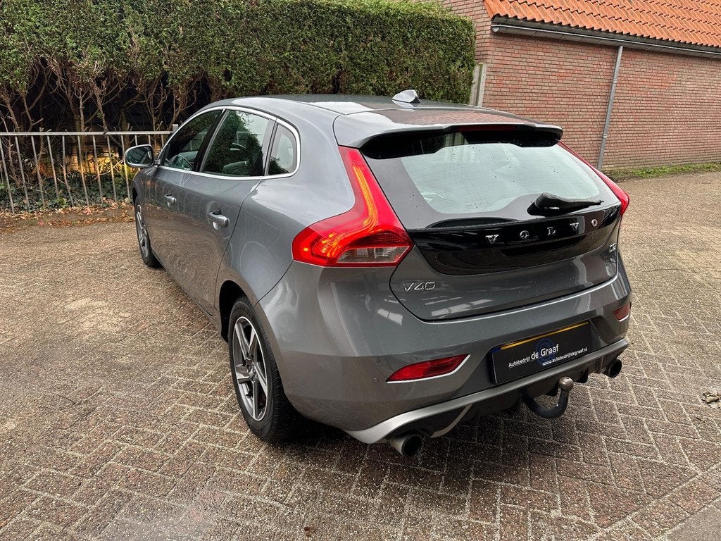Volvo V40 2.0 D2 R-DESIGN|CRUISE/PDC/NAVI/TREKHAAK/BLUETOOTH, Auto's, Volvo, Voorwielaandrijving, Gebruikt, Euro 6, 4 cilinders