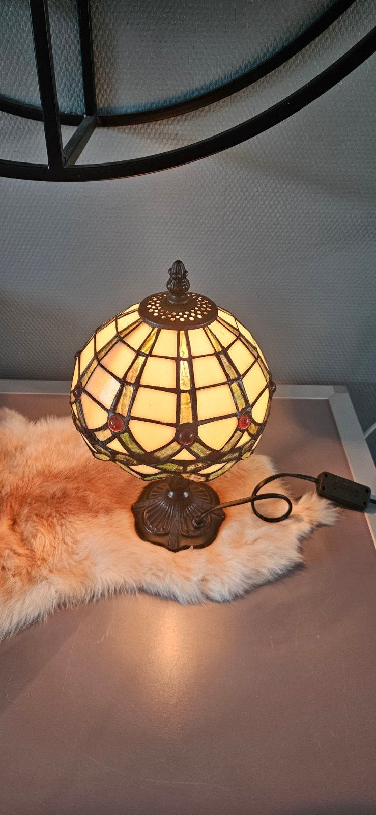 Tiffany Stijl Tafellamp - Handgemaakt Glas-in-lood, Antiek en Kunst, Ophalen of Verzenden