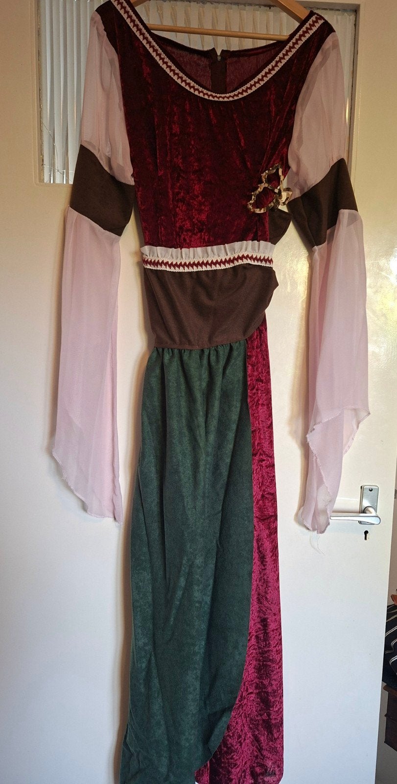 Middeleeuwse Jurk / Kasteelvrouw Kostuum maat L, Ophalen of Verzenden, Gebruikt, Pak of Jurk