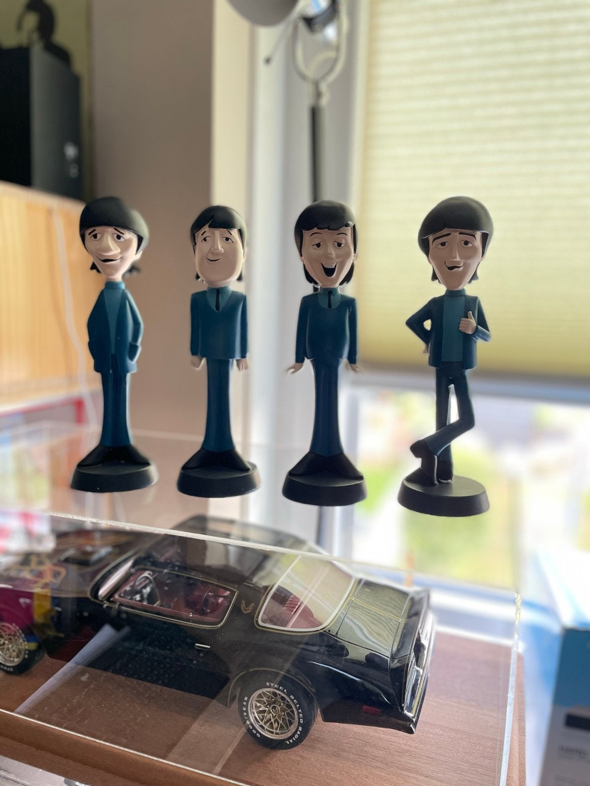 The Beatles beeldjes set, Ophalen of Verzenden, Nieuw, Pop, Beeldje of Miniatuur