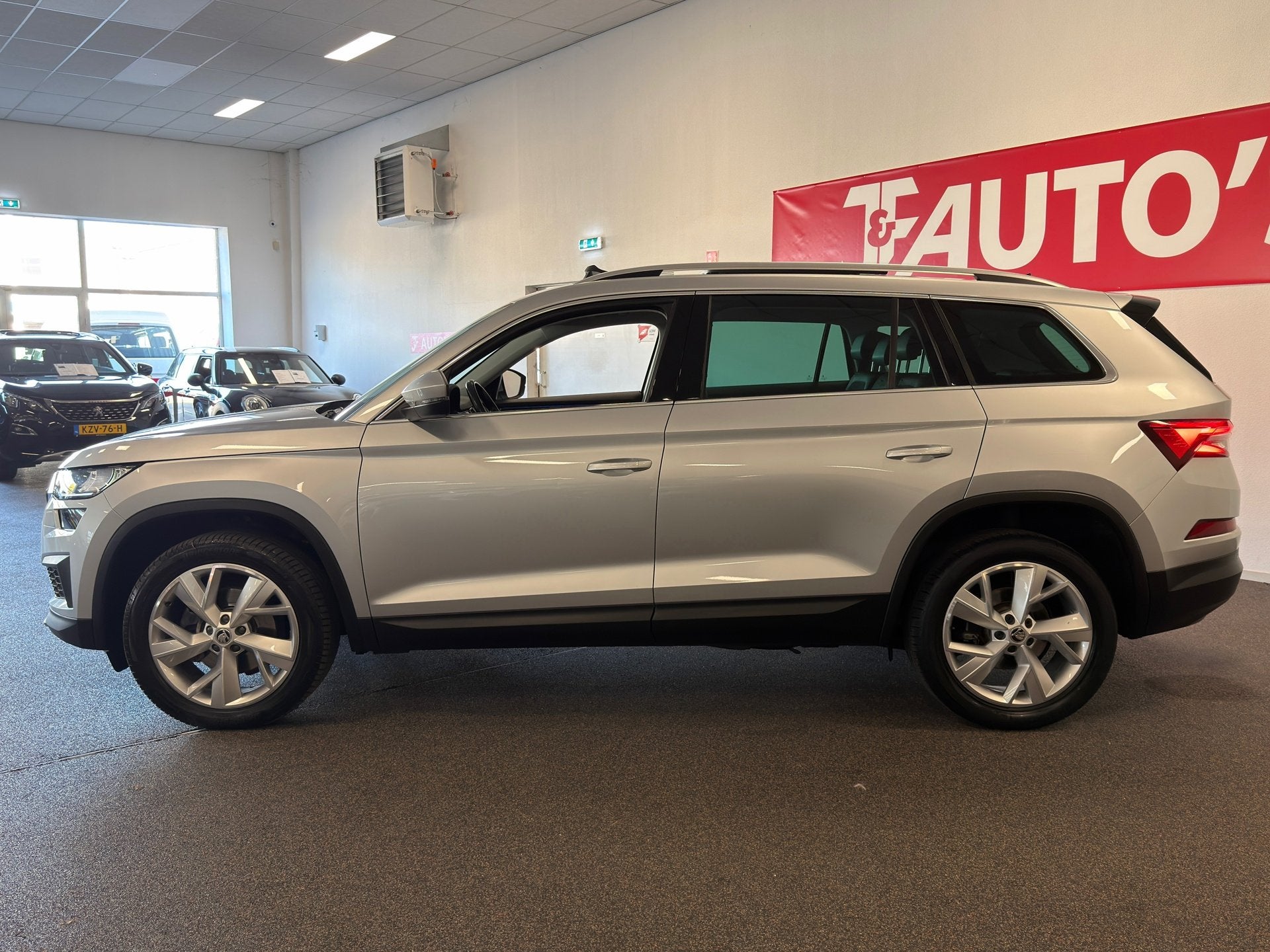 Skoda Kodiaq 1.5 TSI Edition Plus 7p. NAVIGATIE/CAMERA, CRUI, Auto's, 4 cilinders, 150 pk, 7 stoelen, 14 km/l