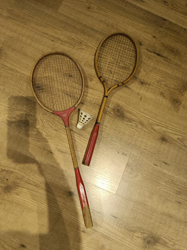 Vintage badminton rackets met shuttle - Houten rackets, Sport en Fitness, Badminton, Ophalen, Gebruikt, Racket(s)