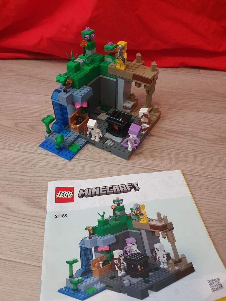 Minecraft lego 21189 de skeletkerker, Ophalen of Verzenden, Zo goed als nieuw