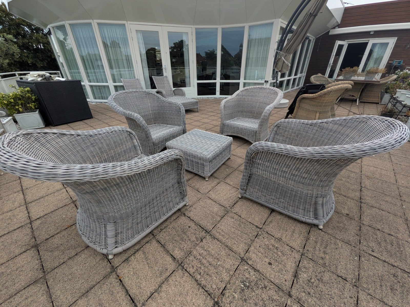 Wicker Loungeset met 4 stoelen en bijzettafel, Ophalen of Verzenden