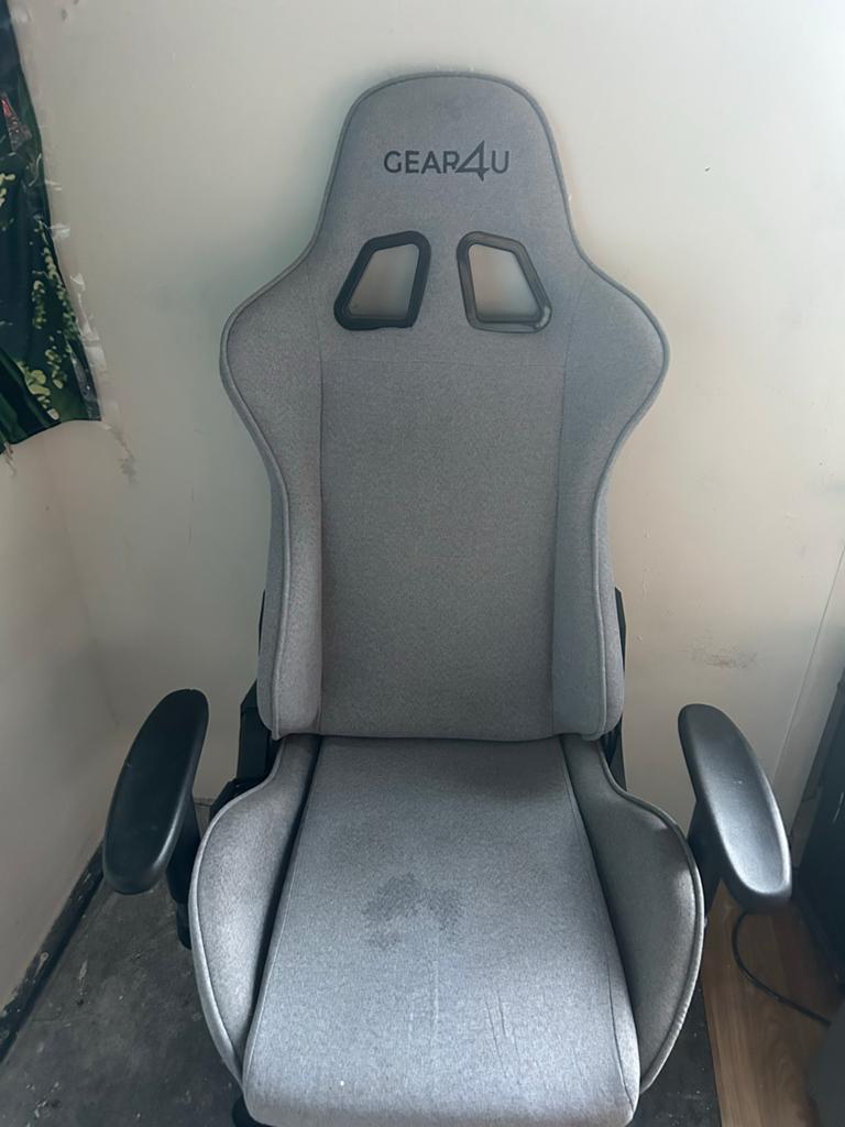 Gamerstoel GEAR4U - Comfortabel en stijlvol, Ophalen, Gebruikt, Grijs, Gaming bureaustoel