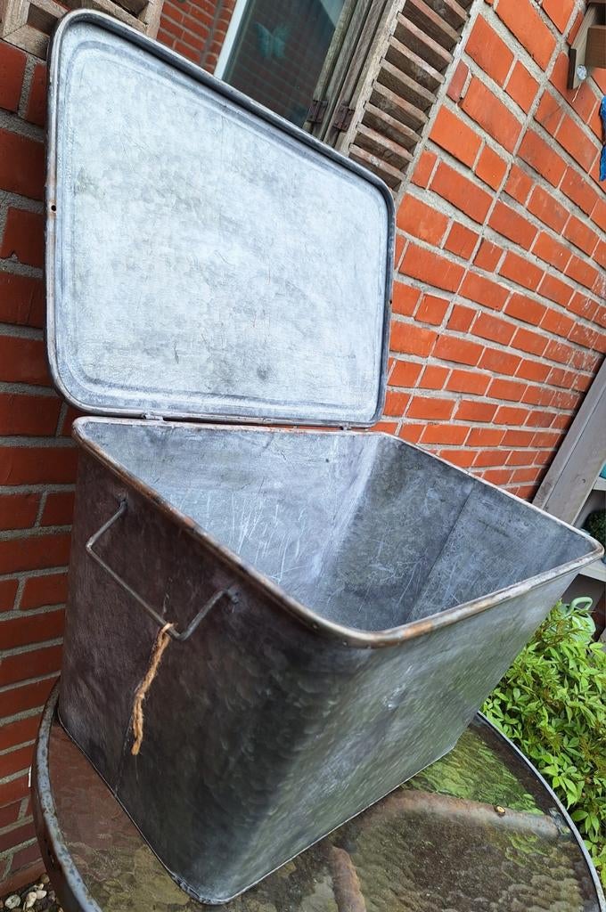 Industriële Zinken Opbergbak met Deksel en Handvatten, Ophalen, Minder dan 50 cm, 50 tot 100 cm, Zo goed als nieuw