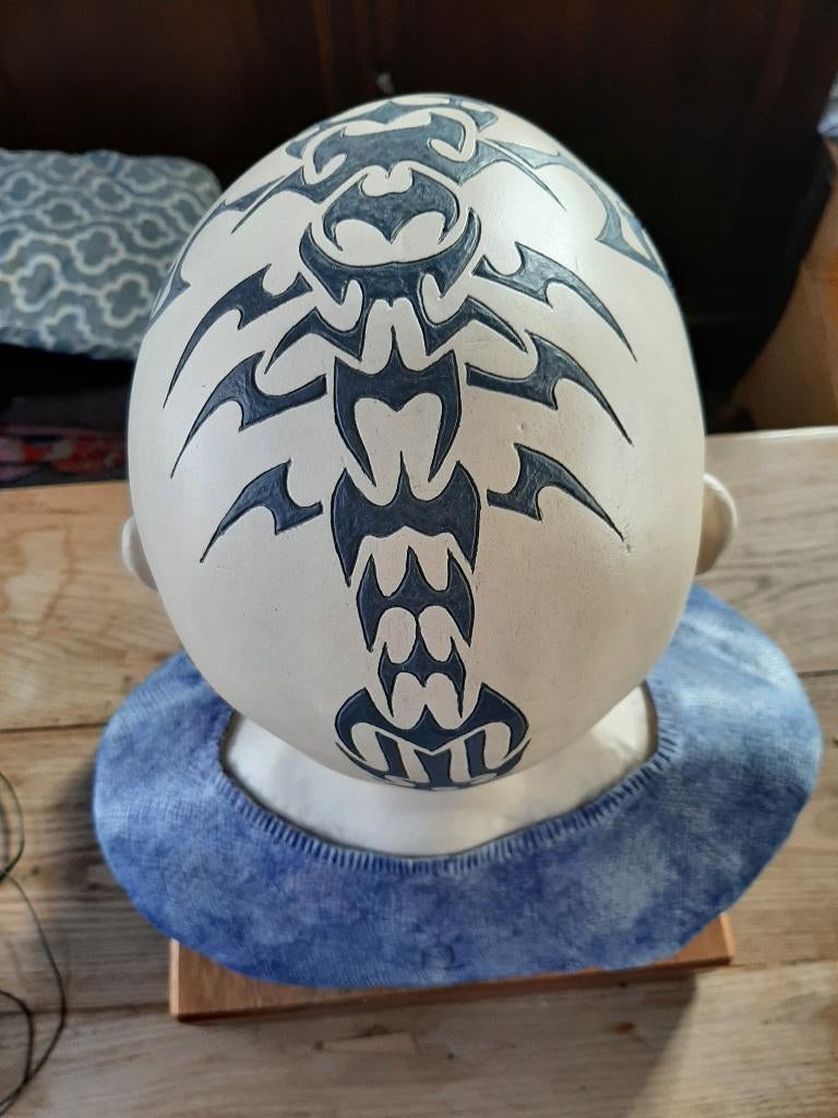 Tattoo man kunstwerk, Antiek en Kunst, Ophalen, Buste, 20 - 50 cm, Steen of Keramiek