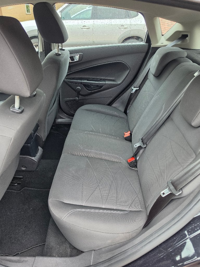Foto 12 van Ford Fiësta 1.0 48KW/65PK 5D 2014 Zwart