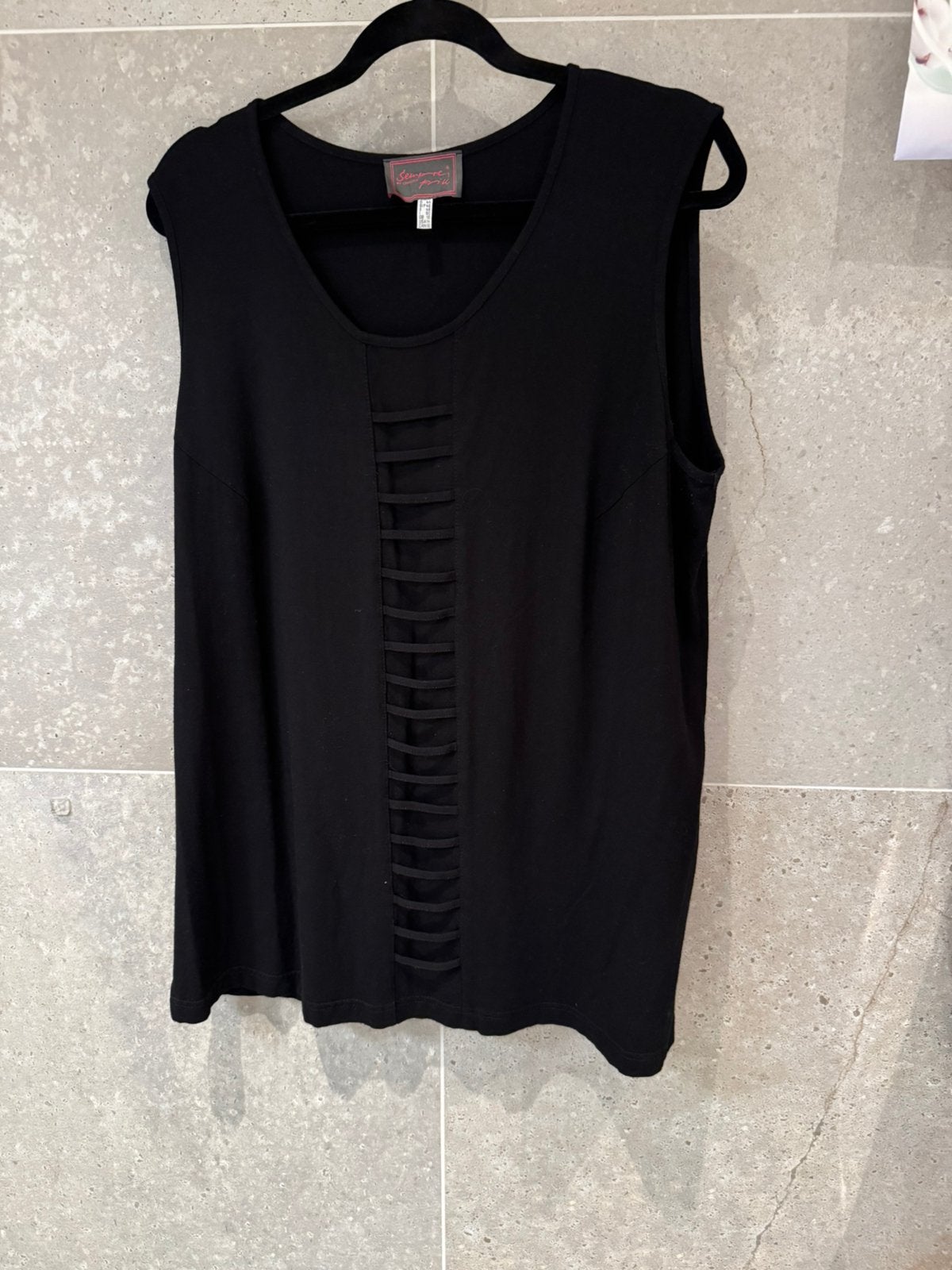 Sempre piu zwarte top maat 44, Kleding | Dames, Verzenden, Zwart, Maat 42/44 (L), Zo goed als nieuw