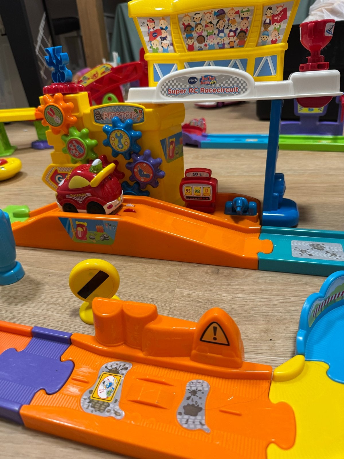 VTech Toet Toet Auto's Super RC Racecircuit&Baandelen, Ophalen of Verzenden, Zo goed als nieuw