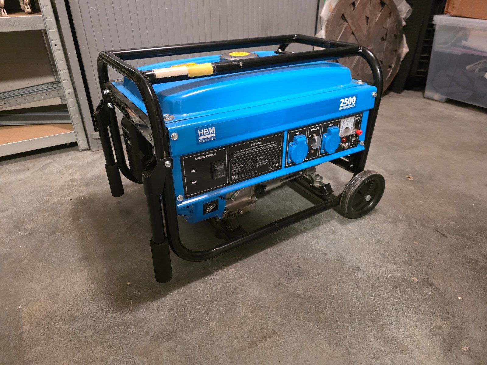 HBM 2500 watt aggregaat - Zo goed als nieuw, Ophalen, Zo goed als nieuw