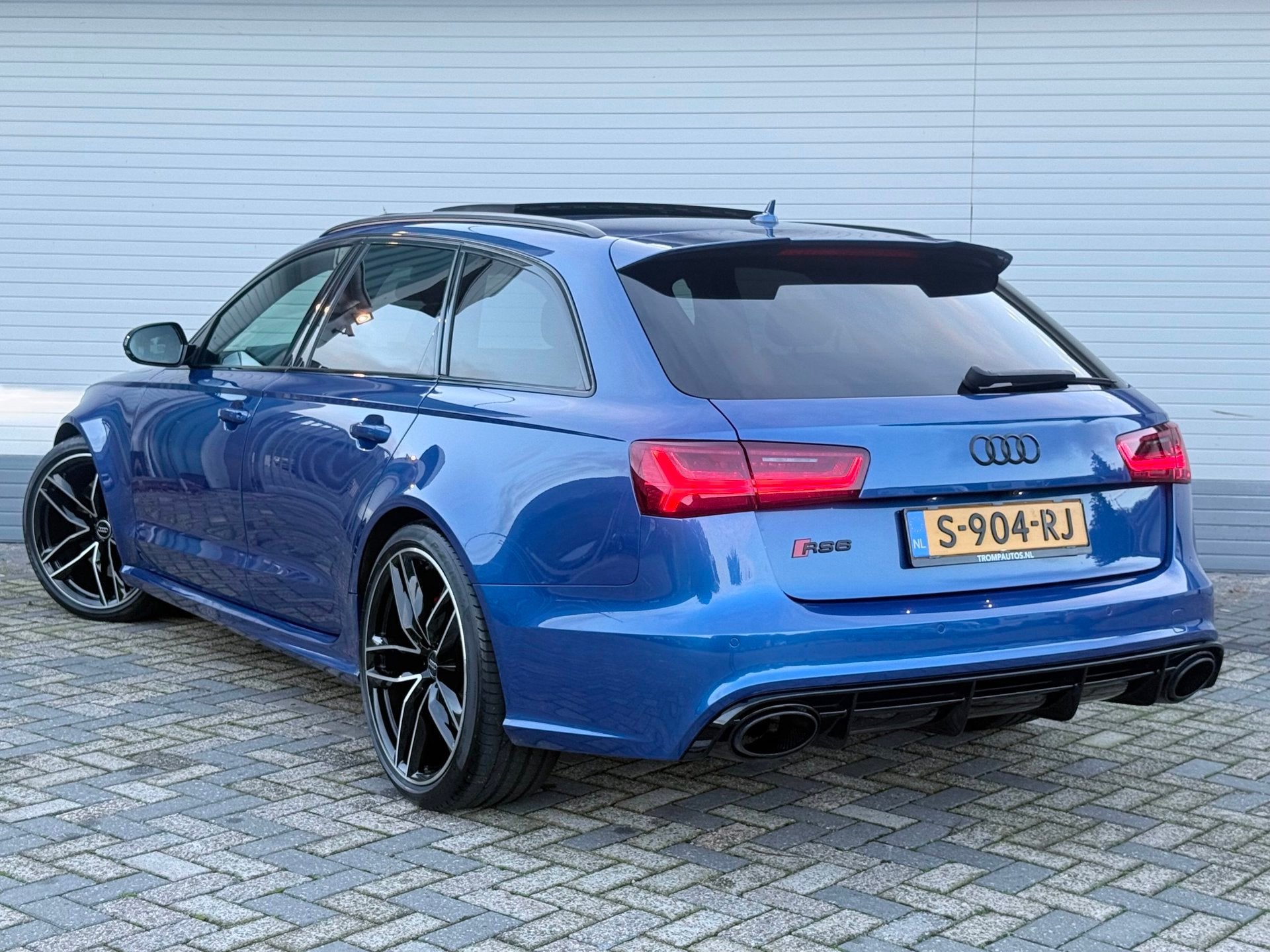 Audi RS6 Avant 4.0 TFSI RS6 quattro|PANO|ACC|CARBON|BOSE|UNI, Auto's, Automaat, Blauw, 10 km/l, 3993 cc