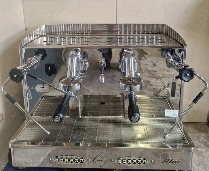 Rioba Milano,espresso machine 230v, Gebruikt, Espresso apparaat, 10 kopjes of meer, Gemalen koffie