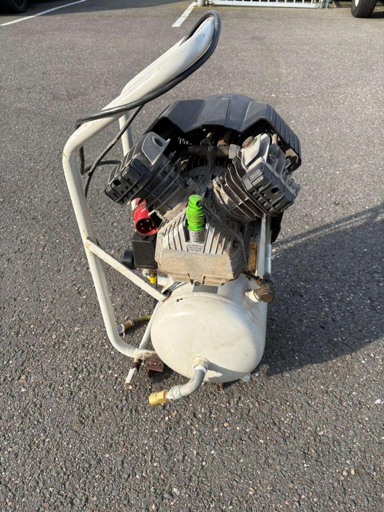 Compressor 400 V, Ophalen, Niet ingevuld, Niet ingevuld, Niet ingevuld