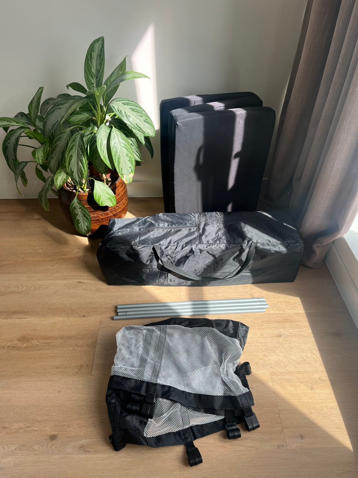 Campingbedje baby met bodemverhoger en matras, Ophalen, Zo goed als nieuw, Tot en met 2