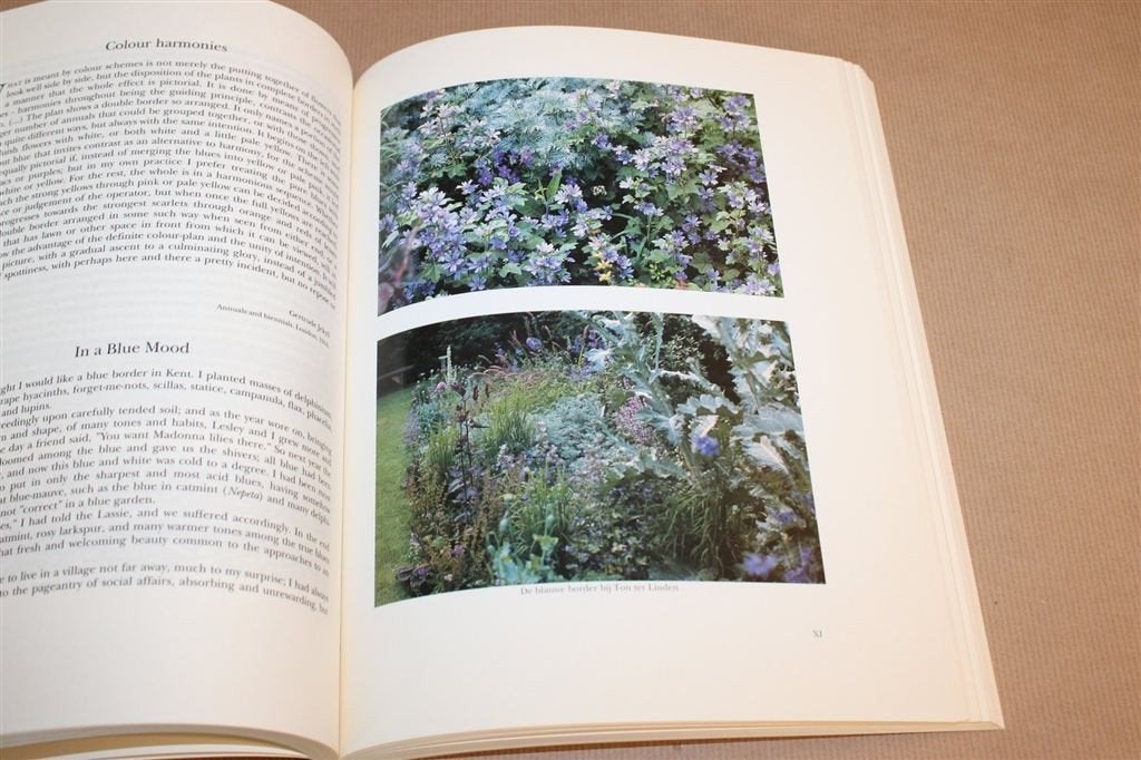 Blauwe Bloemen — Gedichten & Essays over Bloemen Leopold, Boeken, Ophalen of Verzenden, Gelezen, Bloemen, Planten en Bomen